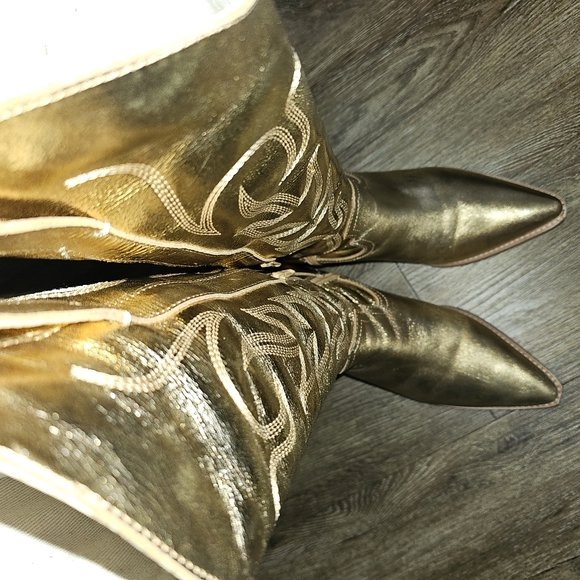 Leather Gold Cowgirl Boots size 8 - Picture 4 of 8